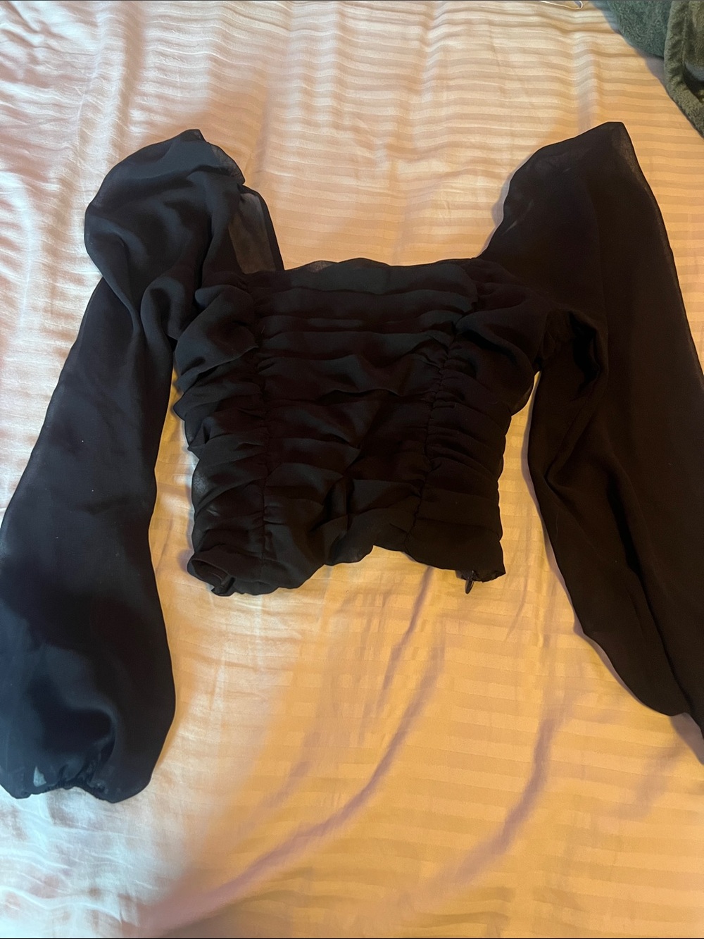 Dynamite Black Ruched Puff-Sleeve Square Neck Crop Top